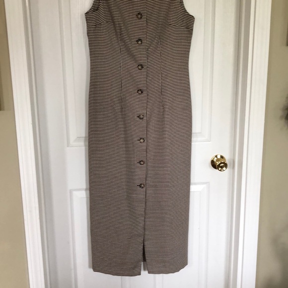 Dress - Picture 2 of 3